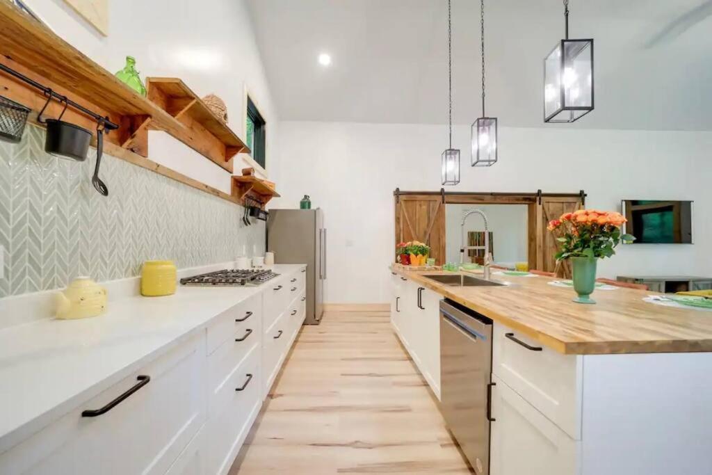 Outdoor Enthusiast'S Dream Cabin Hiking & Rafting Hot Springs Extérieur photo